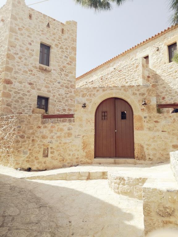 Vetilios Lithos Boutique Hotel Néon Oítilon Eksteriør billede