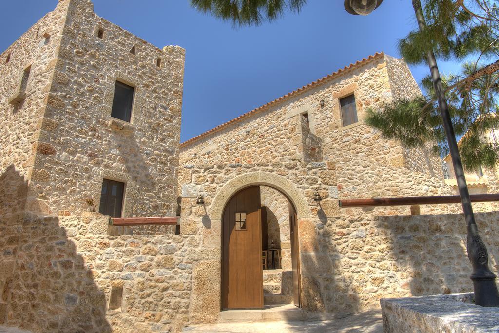 Vetilios Lithos Boutique Hotel Néon Oítilon Eksteriør billede