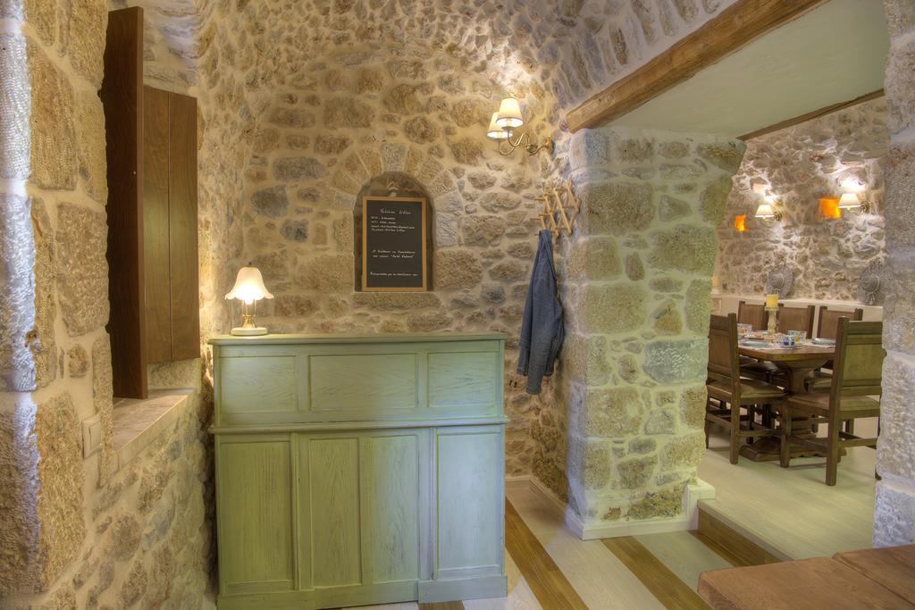Vetilios Lithos Boutique Hotel Néon Oítilon Eksteriør billede