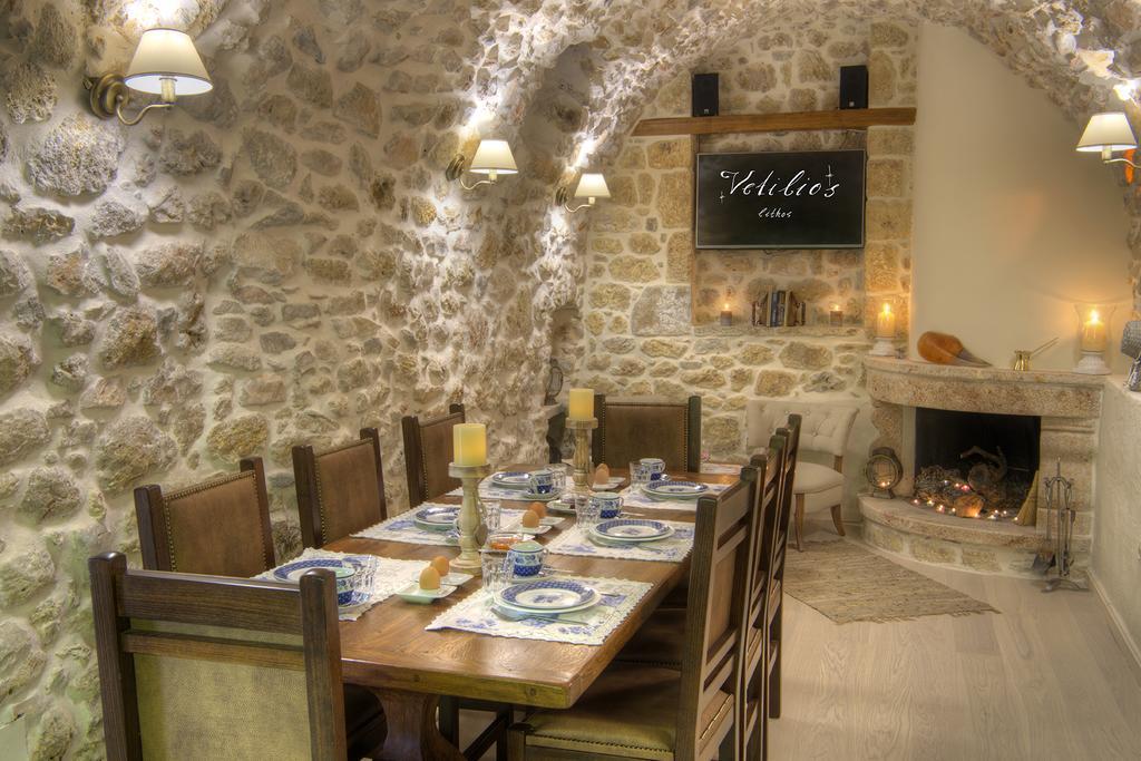 Vetilios Lithos Boutique Hotel Néon Oítilon Eksteriør billede